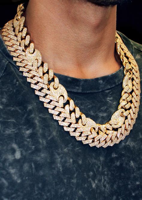 puffed gucci chain|Gucci cuban link chain.